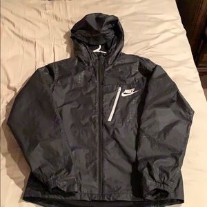 100% authentic NIKE windbreaker size small